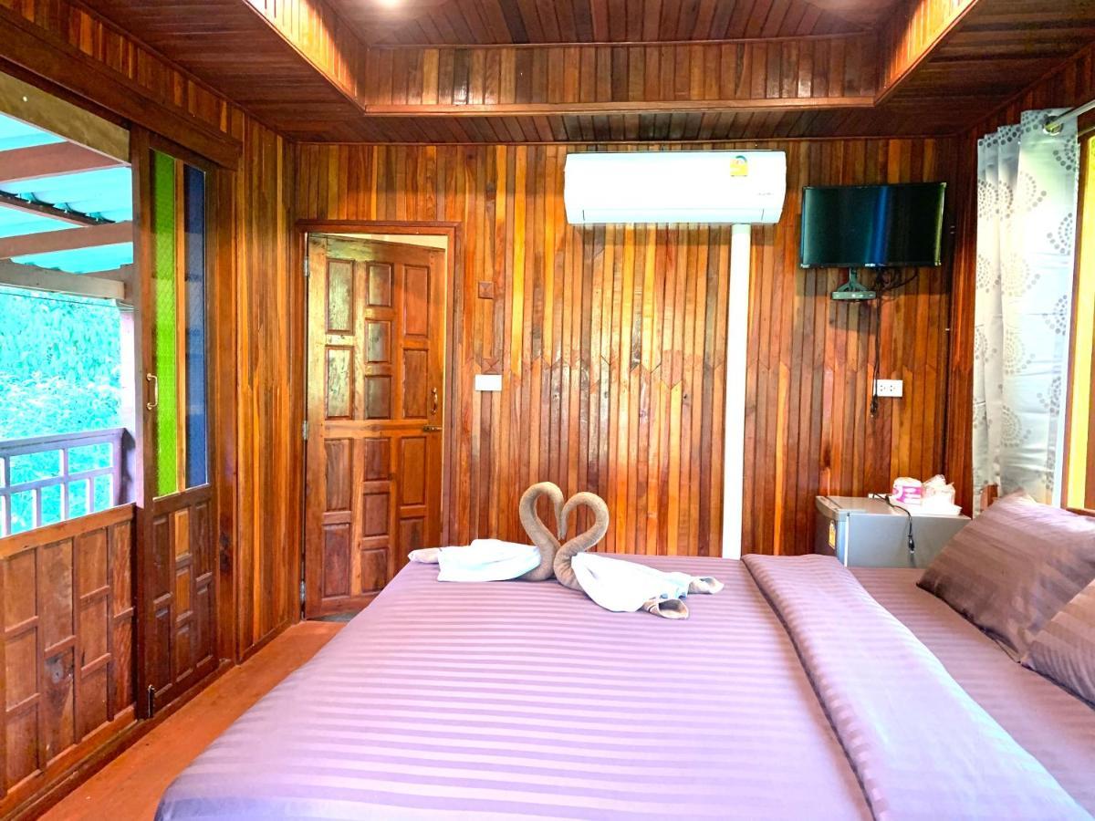 Kohkoodfarmstay Ko Kut Exterior photo