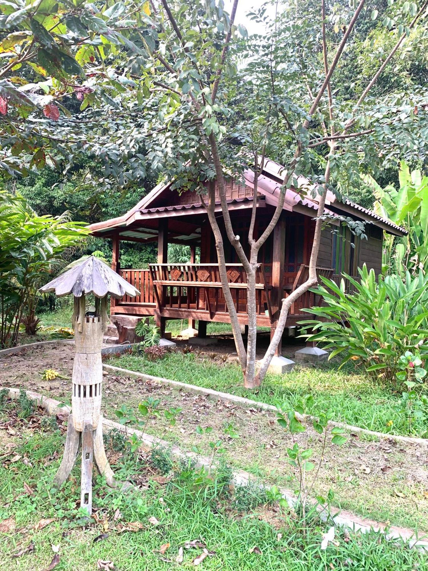 Kohkoodfarmstay Ko Kut Exterior photo