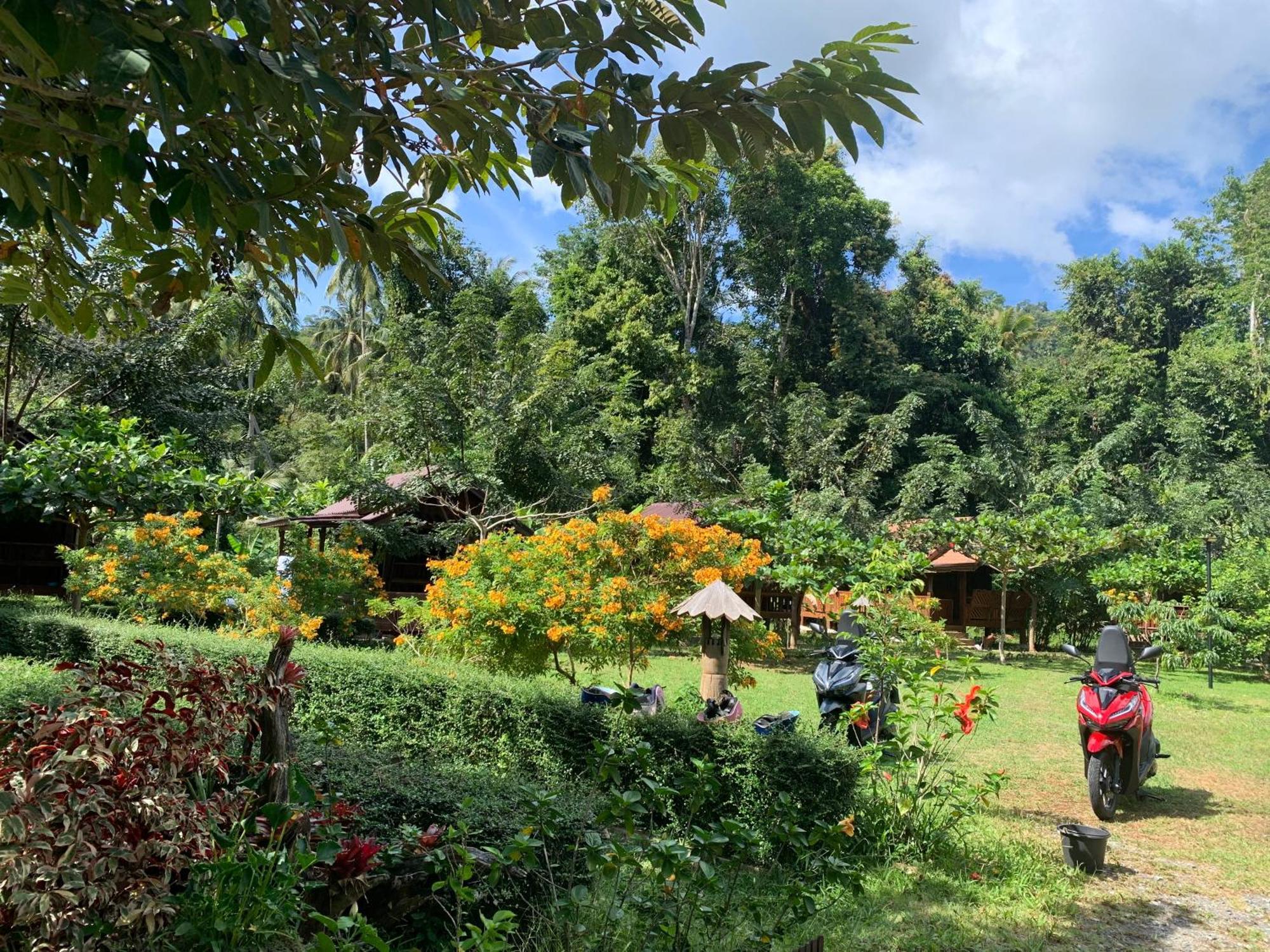 Kohkoodfarmstay Ko Kut Exterior photo